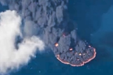 تصاویر هوایی از آتش‌سوزی هولناک نفتکش سانچی