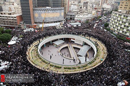 اجتماع مردم تهران در سوگ رئیس جمهور