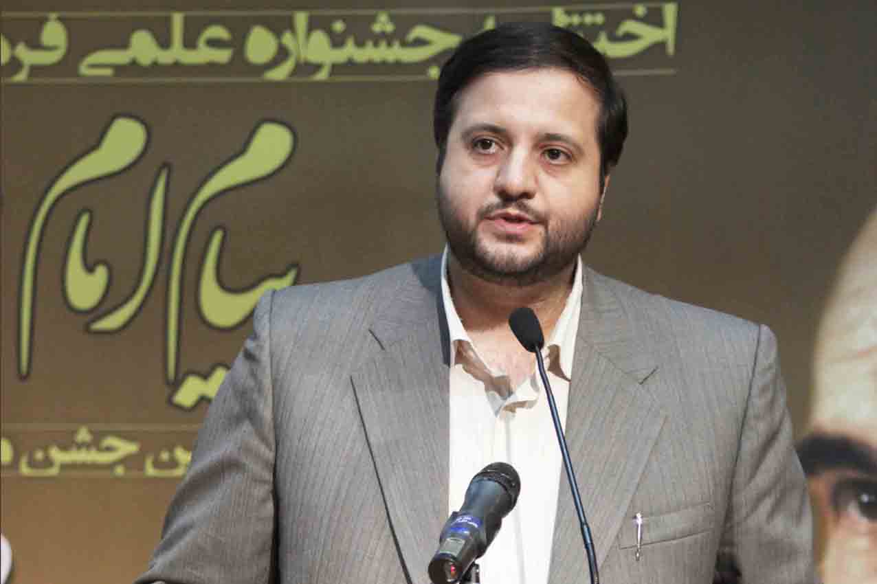 عشق و علاقه به حضرت امام(ره)همایش کوثر انقلاب را پر رونق کرد