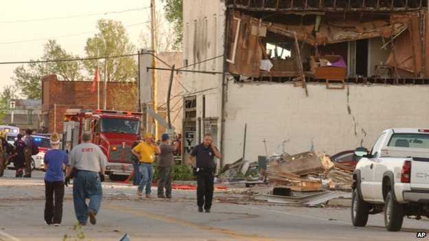 طوفان جان 17 نفر را در آمريكا گرفت طوفان جان 17 نفر را در آمريكا گرفت