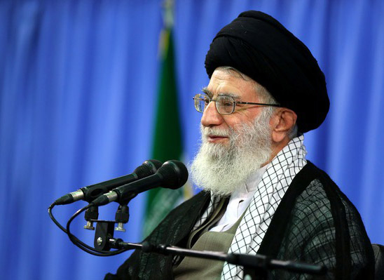 قضایای عراق جنگ «دلبستگان به امریکا و غرب» با «طرفداران استقلال ملتها» است قضایای عراق جنگ «دلبستگان به امریکا و غرب» با «طرفداران استقلال ملتها» است
