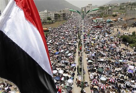 همدستي عربستان و انگليس در سركوب جنبش مدني يمن همدستي عربستان و انگليس در سركوب جنبش مدني يمن