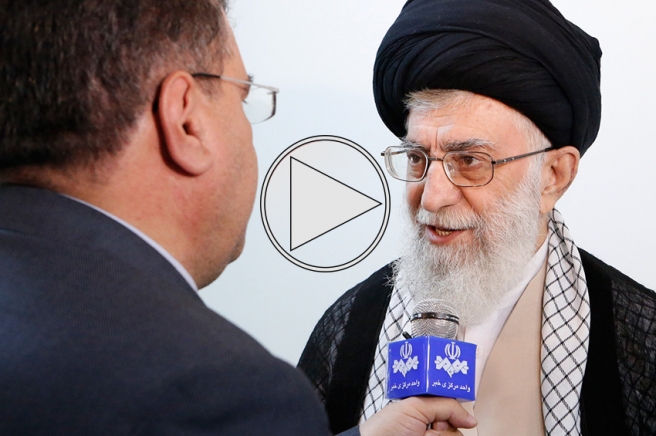 مصاحبه رهبر انقلاب هنگام ترخیص از بیمارستان