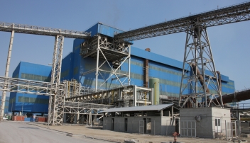 لزوم تخصيص ارز مبادلاتي به فولادسازهاي