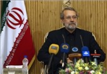 رئیس مجلس وارد بوشهر شد