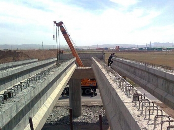 مشكلات مردم با استفاده از ظرفيت هاي بخش خصوصي مرتفع مي گردد