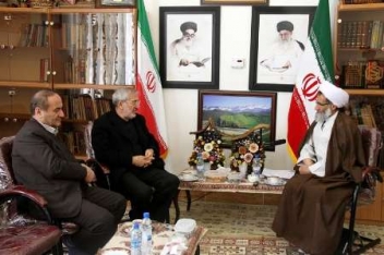 چهارمحال و بختیاری قطب تولید چادر مشکی می شود