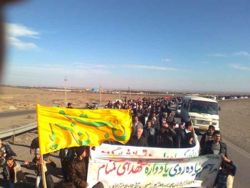 برگزاری همایش بزرگ پیاده روی خانوادگی به مقصد تپه نورالشهدای گمنام راوند