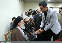 دیدار دست‌اندرکاران کنگره شهدای ورزش با رهبر معظم انقلاب