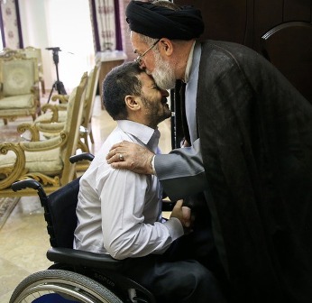 اعزام نمایندگان رهبر معظم انقلاب برای تجلیل از جانبازان اعزام نمایندگان رهبر معظم انقلاب برای تجلیل از جانبازان