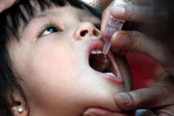 اجرای نوبت دوم طرح ملی ایمن سازی تکمیلی فلج اطفال در کاشان