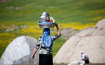 زندگی زنان بی سرپرست از نگاه پوران درخشنده در شبکه مستند