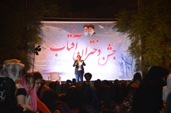 با همکاری شهرداری کاشان فضاهای تفریحی بانوان باید توسعه داده شود