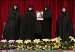اكران ويژه فيلم خاكستر و برف براي خانواده شهدا