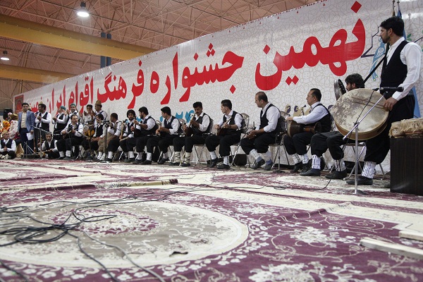 برگزاری جشنواره اقوام ایرانی در زاهدان برگزاری جشنواره اقوام ایرانی در زاهدان