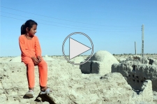 کودکانی در آرزوی شناسنامه و تحصیل