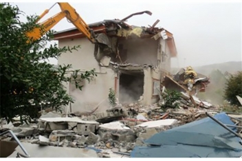 تخریب خانه باغ های تازه ساخت در سنندج