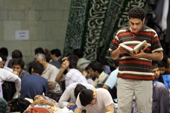 حضور گرم و پرشور جوانان بوشهری در مراسم اعتکاف