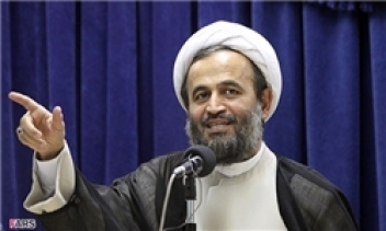 ایجاد دو قطبی ارزش و واقعیت یک حرکت فریبکارانه است
