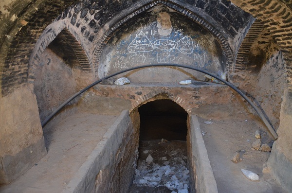 کاروانسرای ۵۰۰ ساله اردکان محل نگهداري دام ها کاروانسرای ۵۰۰ ساله اردکان محل نگهداري دام ها