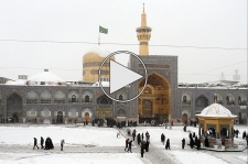 حال و هوای برفی حرم مطهر امام رضا (ع)
