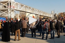 تجمع اعتراض آمیز متقاضیان مسکن مهر مقابل مجلس