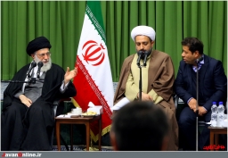 دیدار جمعی از شاعران مذهبی با مقام معظم رهبری
