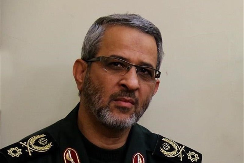 گفتوگوی تاثیرگذار سردار غیبپرور با خانواده شهید/سردار غیبپرور: فرزندتان در معراج الشهدا است/ مادر شهید: سایه امام خامنهای مستدام گفتوگوی تاثیرگذار سردار غیبپرور با خانواده شهید/سردار غیبپرور: فرزندتان در معراج الشهدا است/ مادر شهید: سایه امام خامنهای مستدام