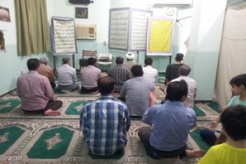 کلاسهای قرآن کریم  در مسجد مجتمع مسکونی شرکت آب منطقه ای هرمزگان برگزارمی شود