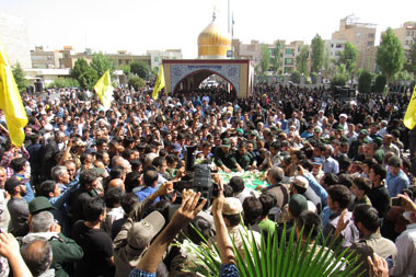تشییع پیکر مطهر سه شهید مدافع حرم