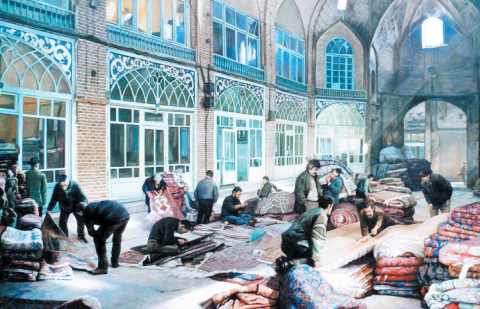 هنرمندان پیامدهای جنون جنگ‌طلبان را به تصویر بکشند
