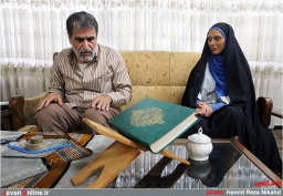 بازديد سردار نقدي از پشت صحنه سريال «آرام مي‌گيريم»