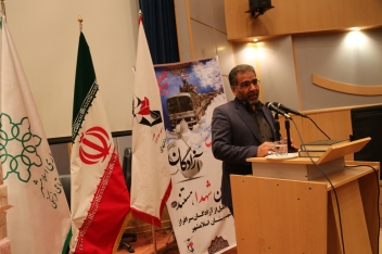 آزادگان نشانه ها و یادگاران  نظام  هستند