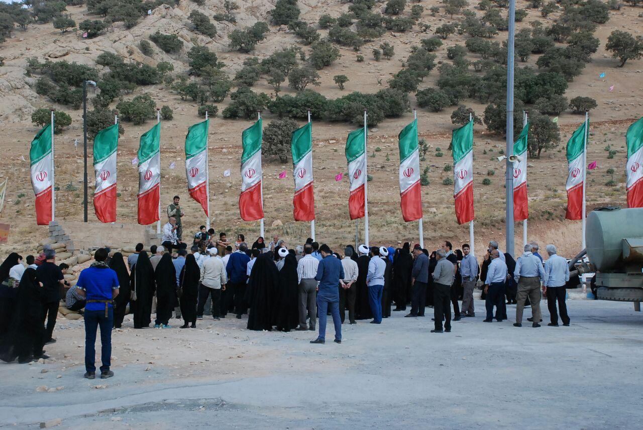 گزارش تصويري بازديد از مناطق جنگي غرب كشور