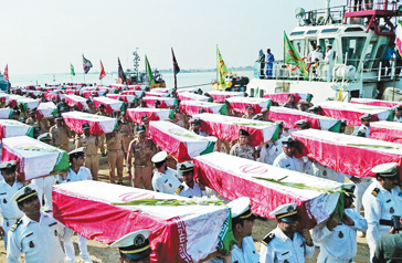 استقبال آبادان از پيكر ۶۶ شهيد دفاع مقدس