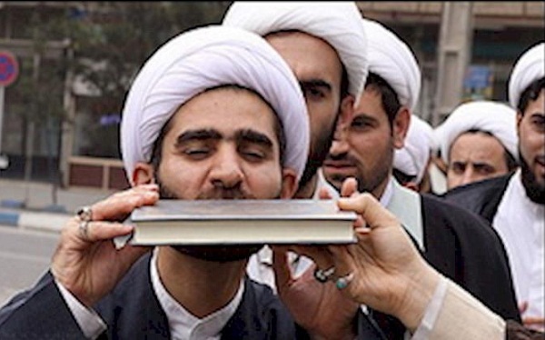 اعزام 30 روحانی به مدارس زنجان برای تبیین فرهنگ عاشورا