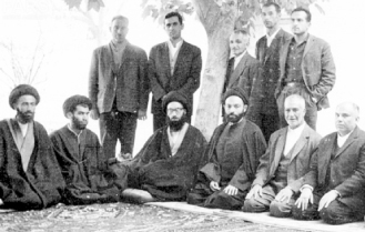 رئيس شهرباني شيراز گفت «كار دربار تمام است» رئيس شهرباني شيراز گفت «كار دربار تمام است»