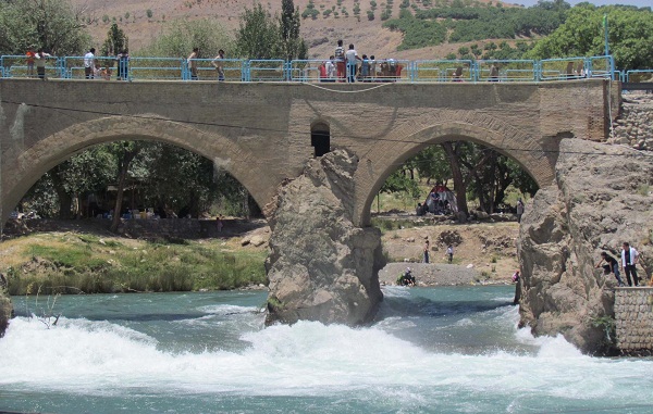 افزايش باغها و روستاهاي گردشگري در چهارمحال و بختياري افزايش باغها و روستاهاي گردشگري در چهارمحال و بختياري