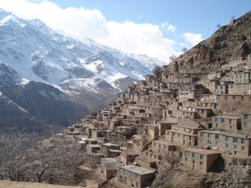 دولت روحانی برای تغییر نام و هویت روستاهای کردستان چاره‌اندیشی کند