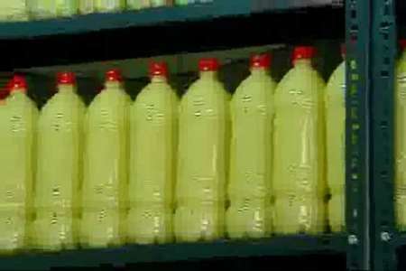 توقیف 733 بطری آب لیموی بدون نشان استاندارد در هرمزگان
