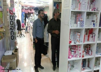 پایش مستمر داروخانه های شهری و روستایی تحت پوشش شبکه بهداشت میناب