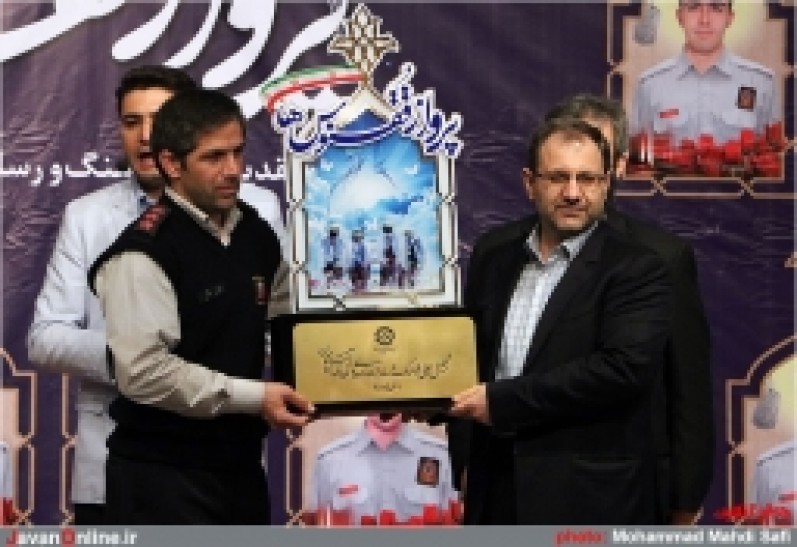 مراسم تقدیر اهالی فرهنگ و رسانه از خانواده شهدای آتش‌نشان
