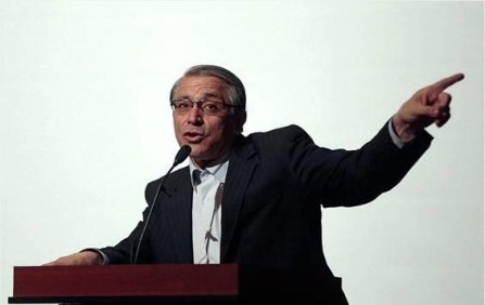 دولت با اقتصاد مقاومتي بازي لفظي مي‌كند/ دولت با «هيچ» شدن برجام اهرم ديگري براي نجات اقتصاد نداشت