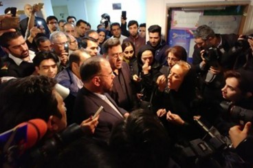 درد دل خانواده‌های داغدار خدمه نفتکش سانچی با معاون رئیس‌جمهور