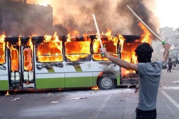 اقداماتی که منجر به حصر خانگی سران فتنه شد