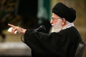 رهبر انقلاب: اشرافی‌گری، اعتماد به بیگانه و بی‌توجهی به طبقات ضعیف، آفت انقلاب است