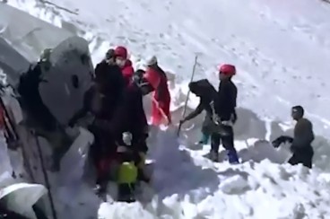 تصاویر شانزدهمین روز امدادرسانی پس از سقوط هواپیما