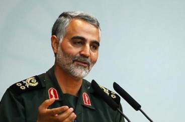 فداکاری و ایثار به روایت حاج قاسم سلیمانی