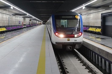 لحظه شلیک به مرد مهاجم در متروی شهرری