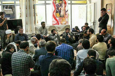 روضه‌خوانی سیدرضا نریمانی در منزل شهید مدافع حرم محسن حججی